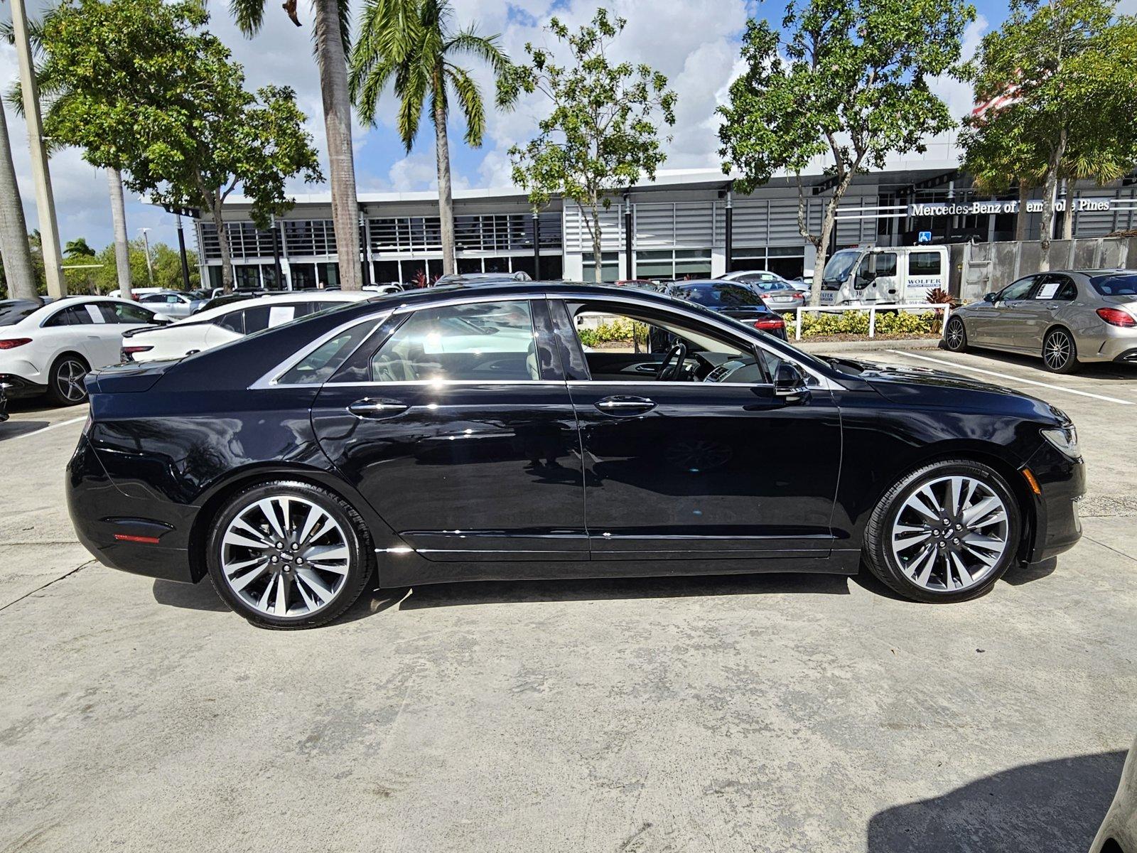 2017 Lincoln MKZ Vehicle Photo in Pembroke Pines , FL 33027