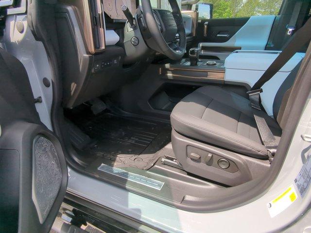 2024 GMC HUMMER EV SUV Vehicle Photo in ALBERTVILLE, AL 35950-0246