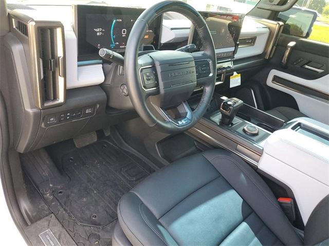 2023 GMC HUMMER EV Pickup Vehicle Photo in GRAND BLANC, MI 48439-8139