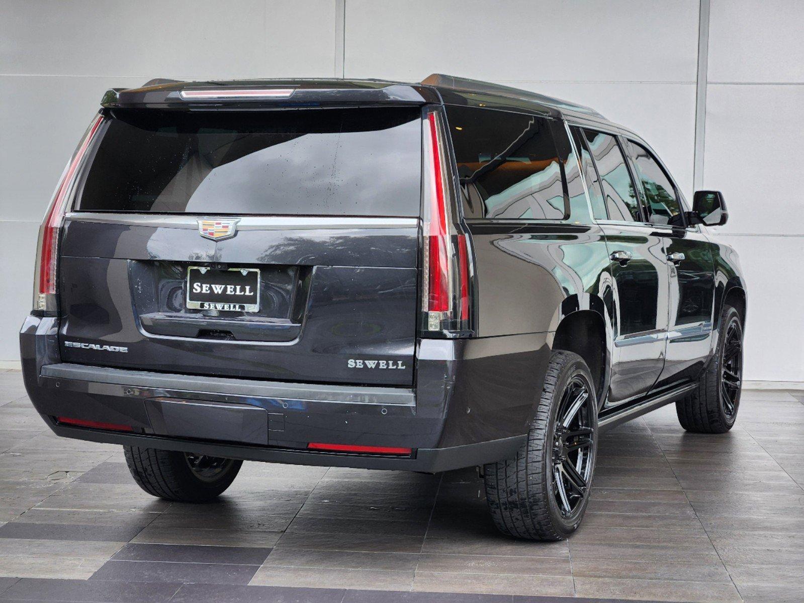 2019 Cadillac Escalade ESV Vehicle Photo in HOUSTON, TX 77079-1502