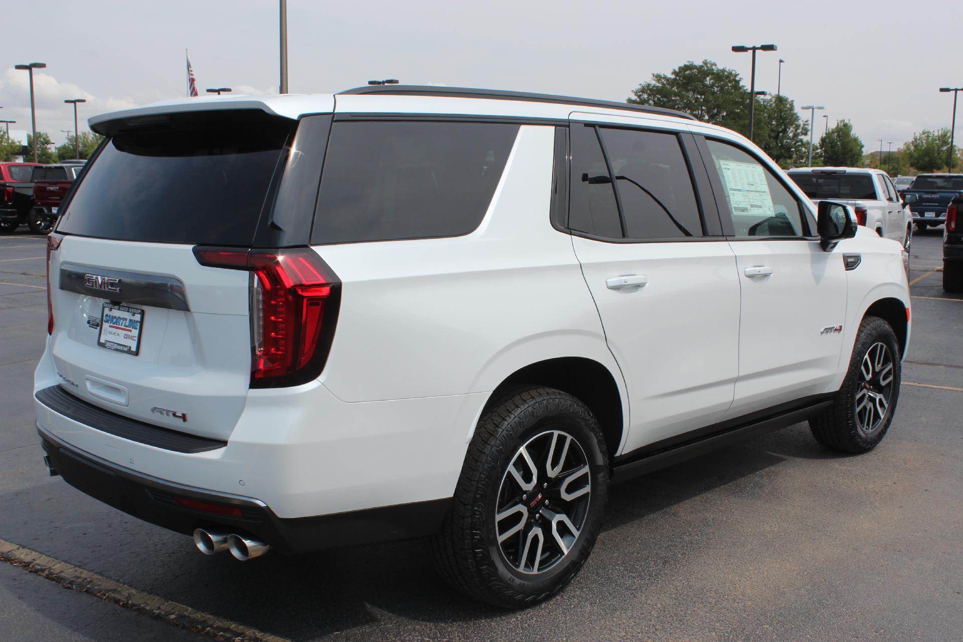 2024 GMC Yukon Vehicle Photo in AURORA, CO 80012-4011