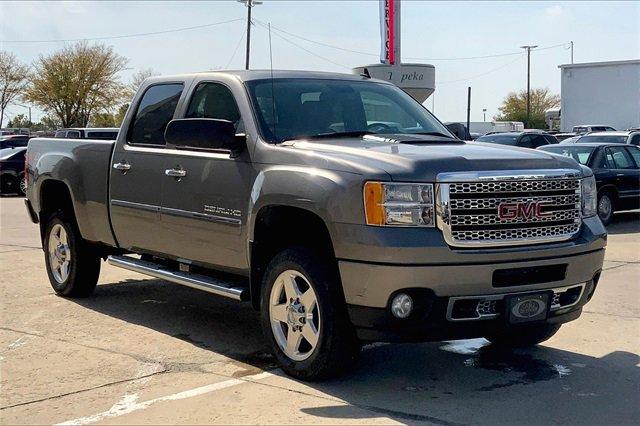 2012 GMC Sierra 2500 HD Vehicle Photo in TOPEKA, KS 66609-0000