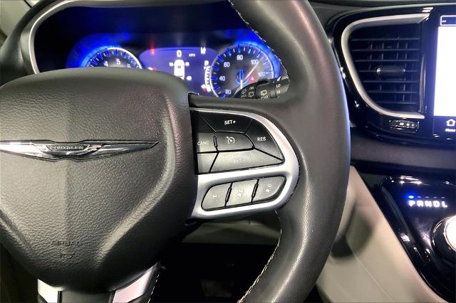 2022 Chrysler Pacifica Vehicle Photo in Kansas City, MO 64114