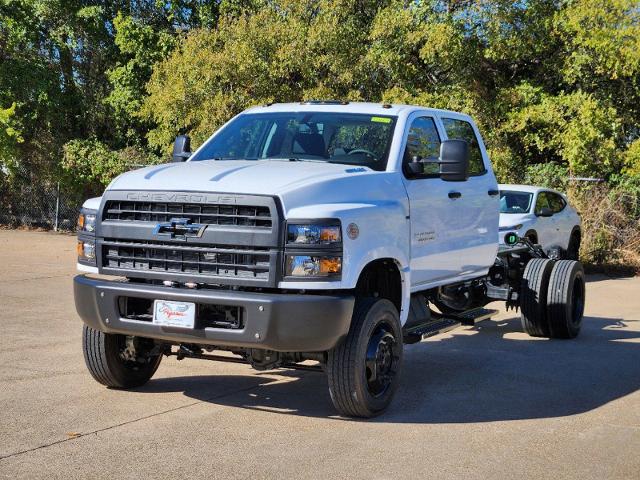 2024 Chevrolet Silverado Chassis Cab Vehicle Photo in ENNIS, TX 75119-5114