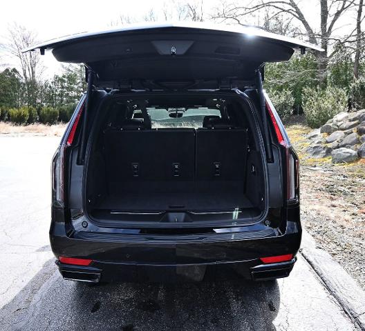 2022 Cadillac Escalade Vehicle Photo in NORWOOD, MA 02062-5222