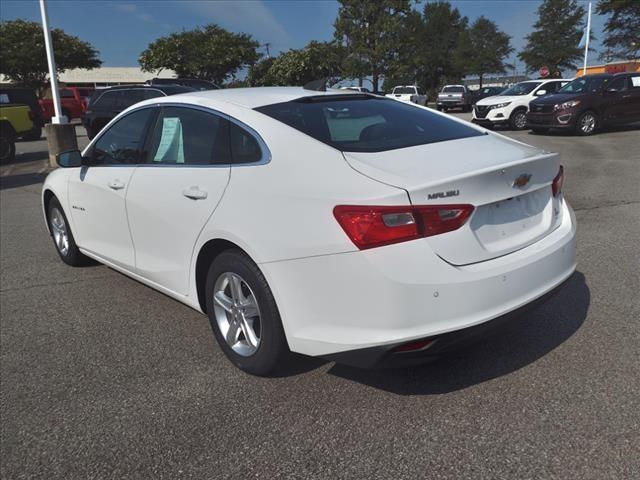 2020 Chevrolet Malibu Vehicle Photo in South Hill, VA 23970