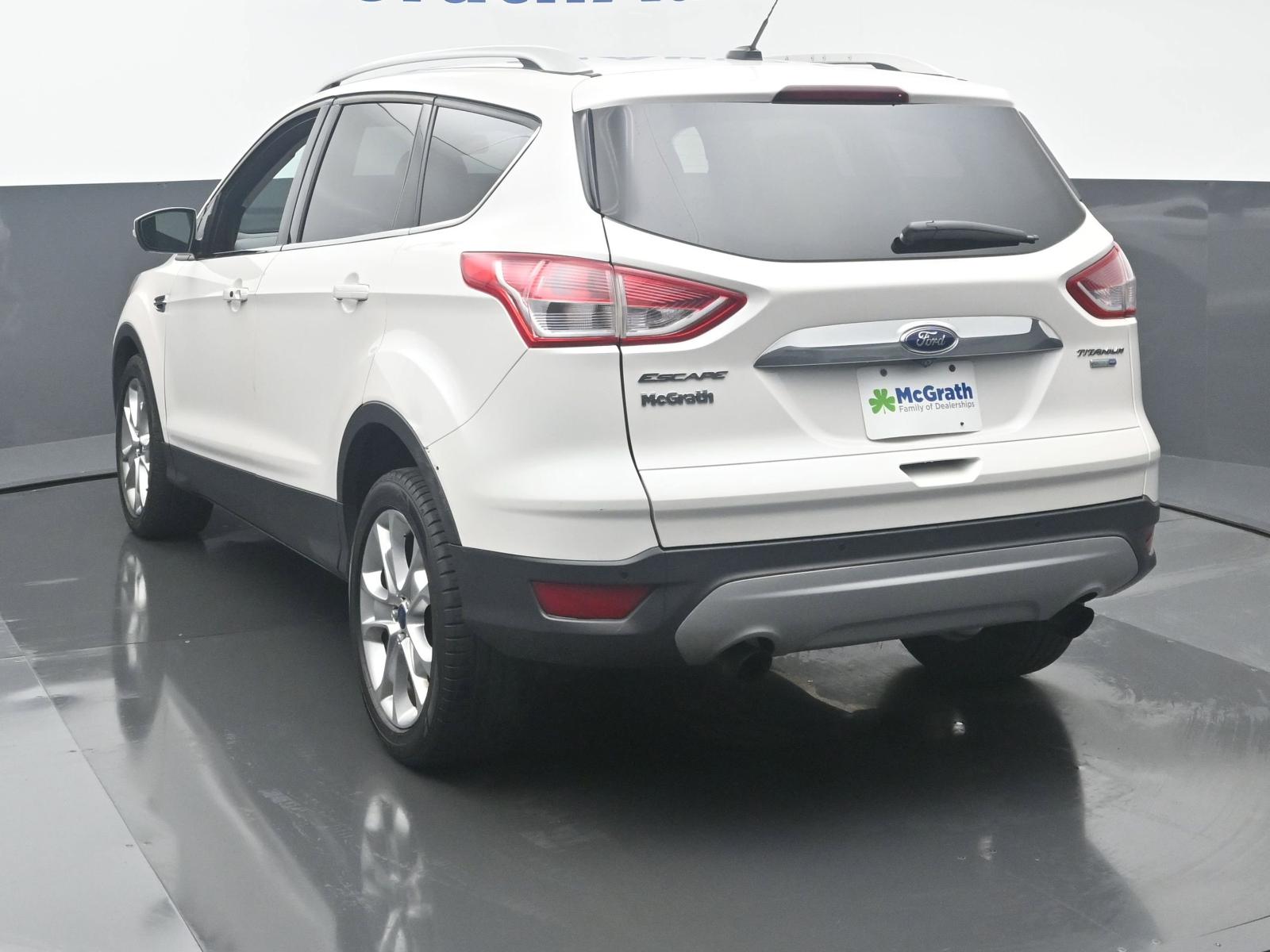 2014 Ford Escape Vehicle Photo in Cedar Rapids, IA 52402