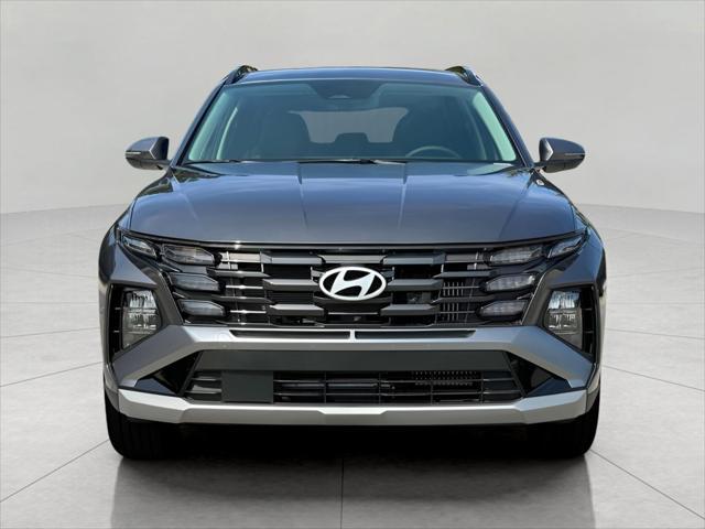 2025 Hyundai TUCSON Hybrid Vehicle Photo in Green Bay, WI 54304