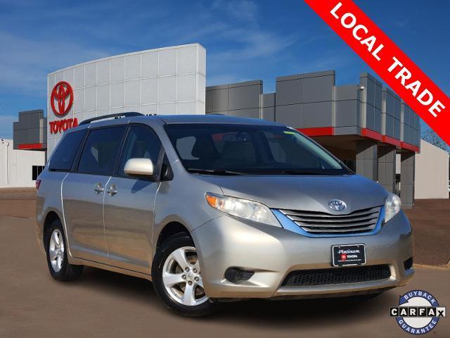 2016 Toyota Sienna Vehicle Photo in Denison, TX 75020