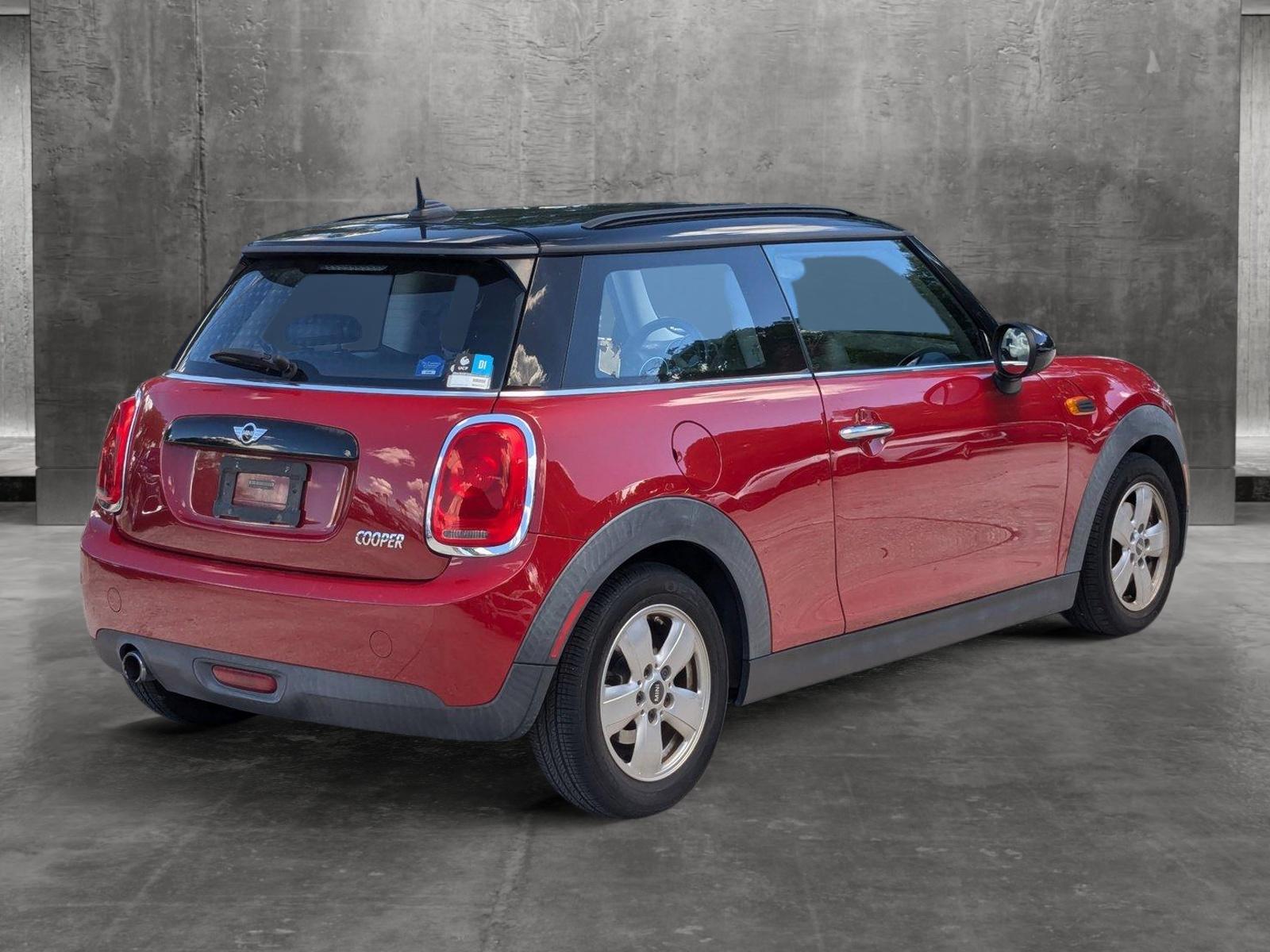 2016 MINI Cooper Hardtop 2 Door Vehicle Photo in Maitland, FL 32751