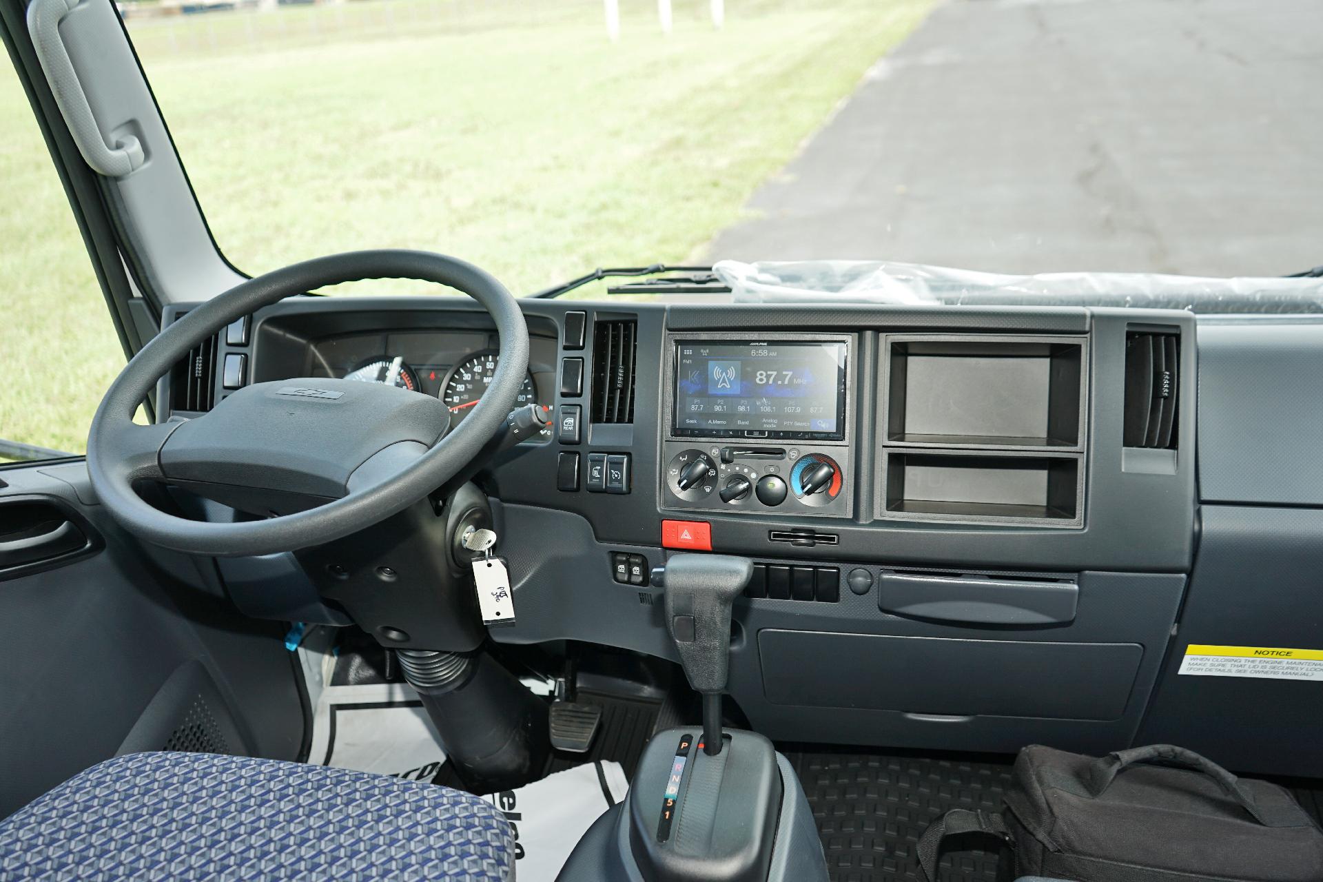 2025 Chevrolet Low Cab Forward 4500 Vehicle Photo in SMYRNA, DE 19977-2874