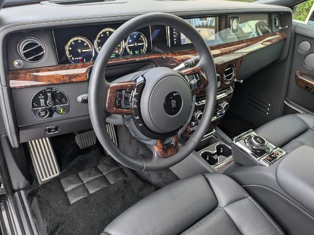 Used 2021 Rolls-Royce Phantom Base with VIN SCATT6C09MU206944 for sale in Northbrook, IL