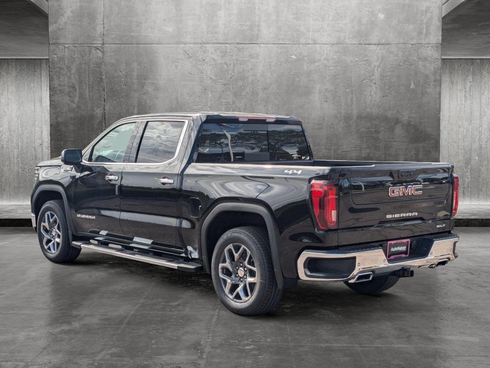 2024 GMC Sierra 1500 Vehicle Photo in LONE TREE, CO 80124-2750