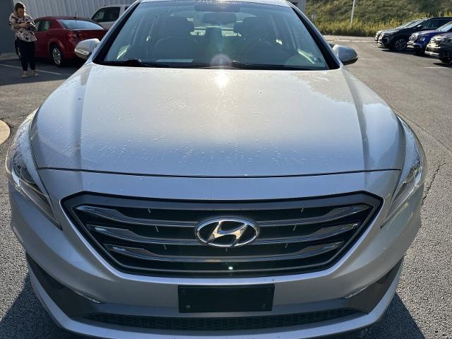 2017 Hyundai SONATA Vehicle Photo in INDIANA, PA 15701-1897