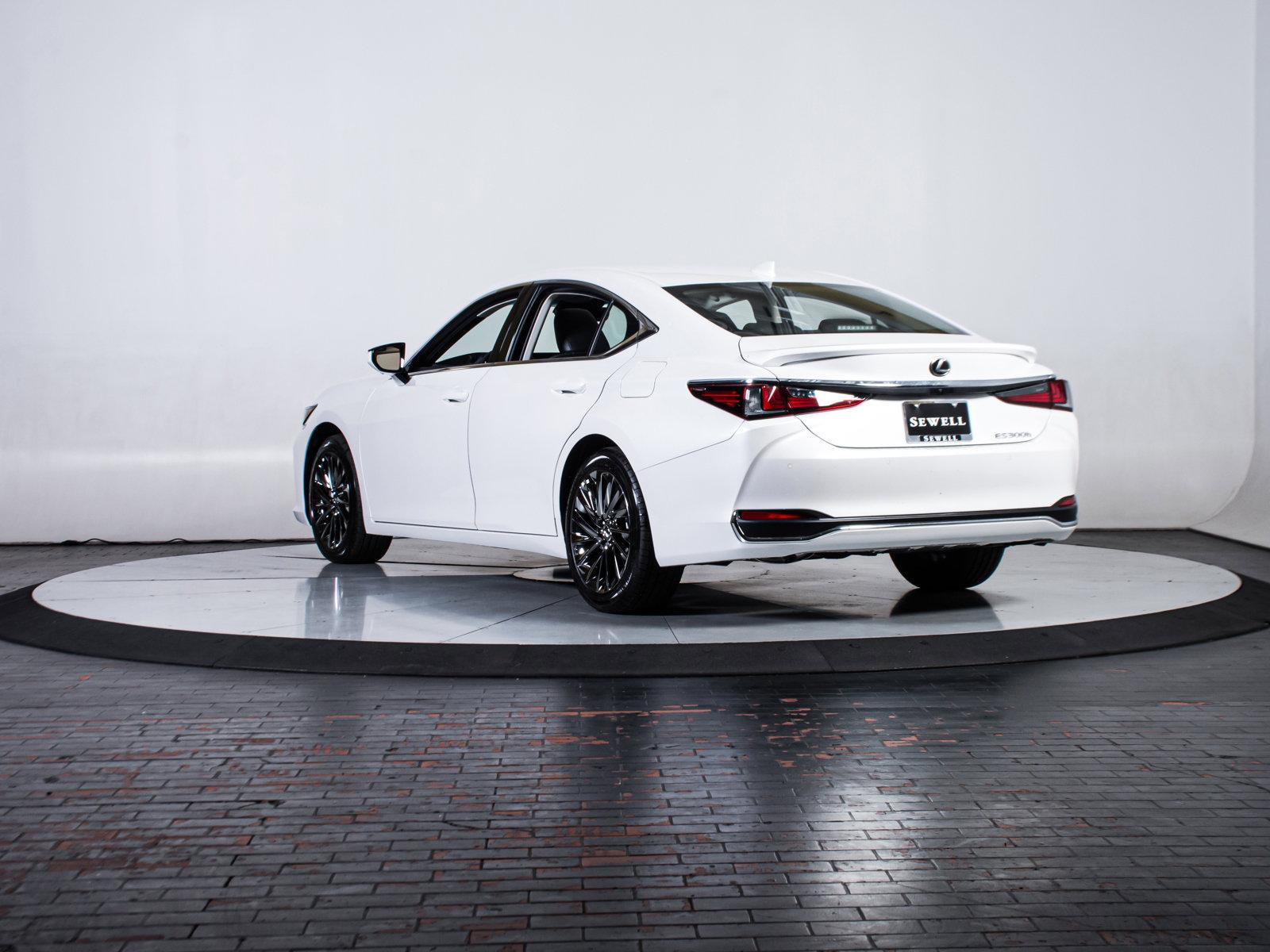 2024 Lexus ES 300h Vehicle Photo in DALLAS, TX 75235