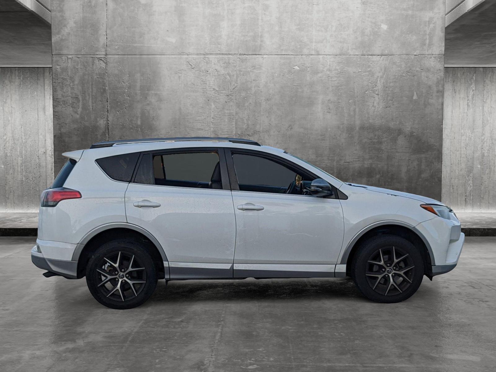 2017 Toyota RAV4 Vehicle Photo in Davie, FL 33331