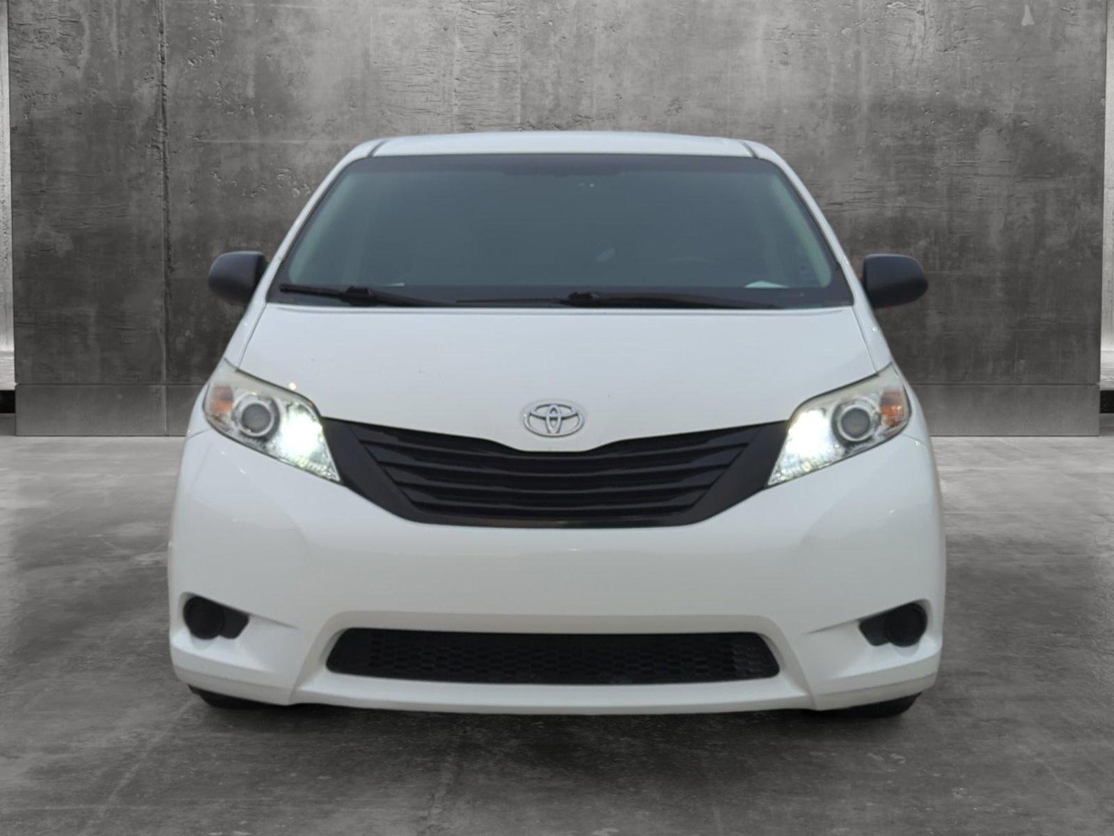 2015 Toyota Sienna Vehicle Photo in Ft. Myers, FL 33907