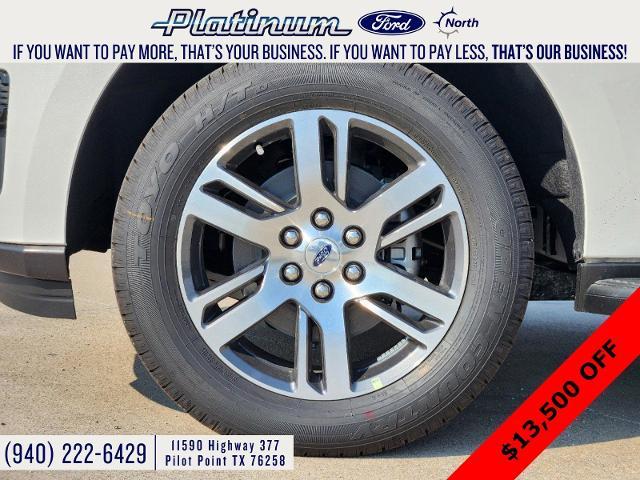 2024 Ford Expedition Vehicle Photo in Pilot Point, TX 76258