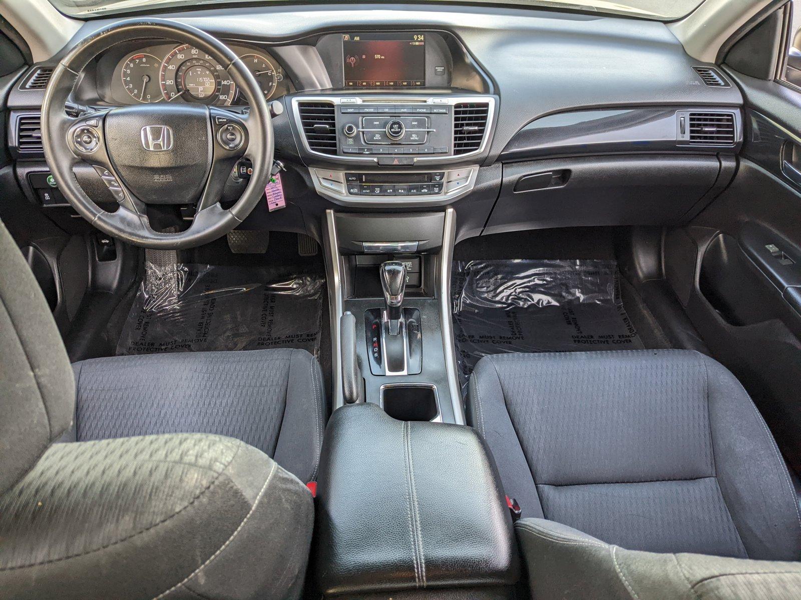 2015 Honda Accord Sedan Vehicle Photo in VALENCIA, CA 91355-1705