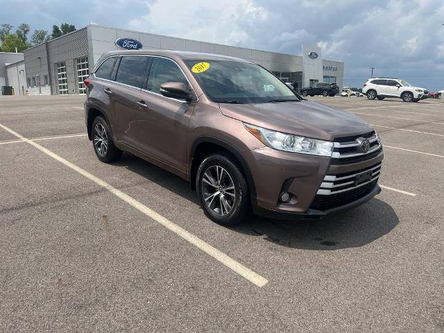 2017 Toyota Highlander Vehicle Photo in Jackson, OH 45640-9766