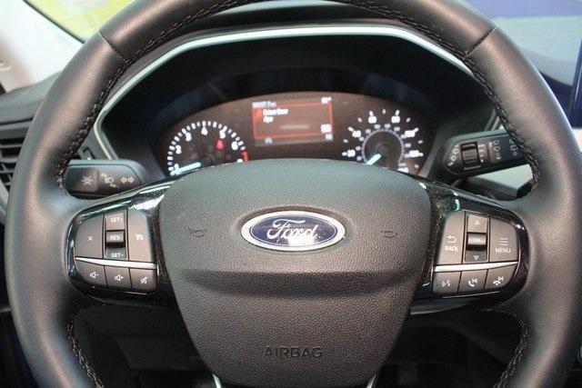 2022 Ford Escape Vehicle Photo in GRAND LEDGE, MI 48837-9199