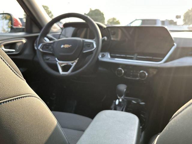 2025 Chevrolet Trax Vehicle Photo in GREELEY, CO 80634-4125