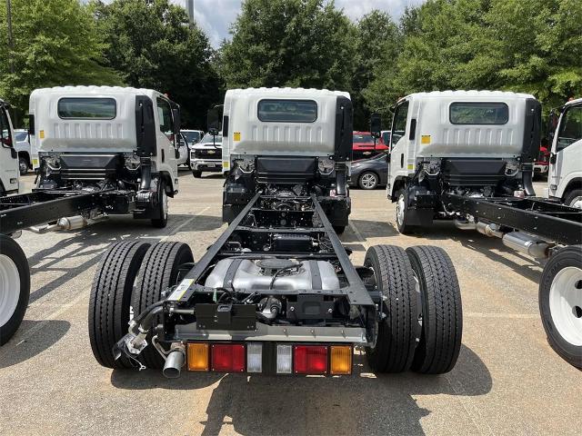 2025 Chevrolet Low Cab Forward 5500 HG Vehicle Photo in ALCOA, TN 37701-3235