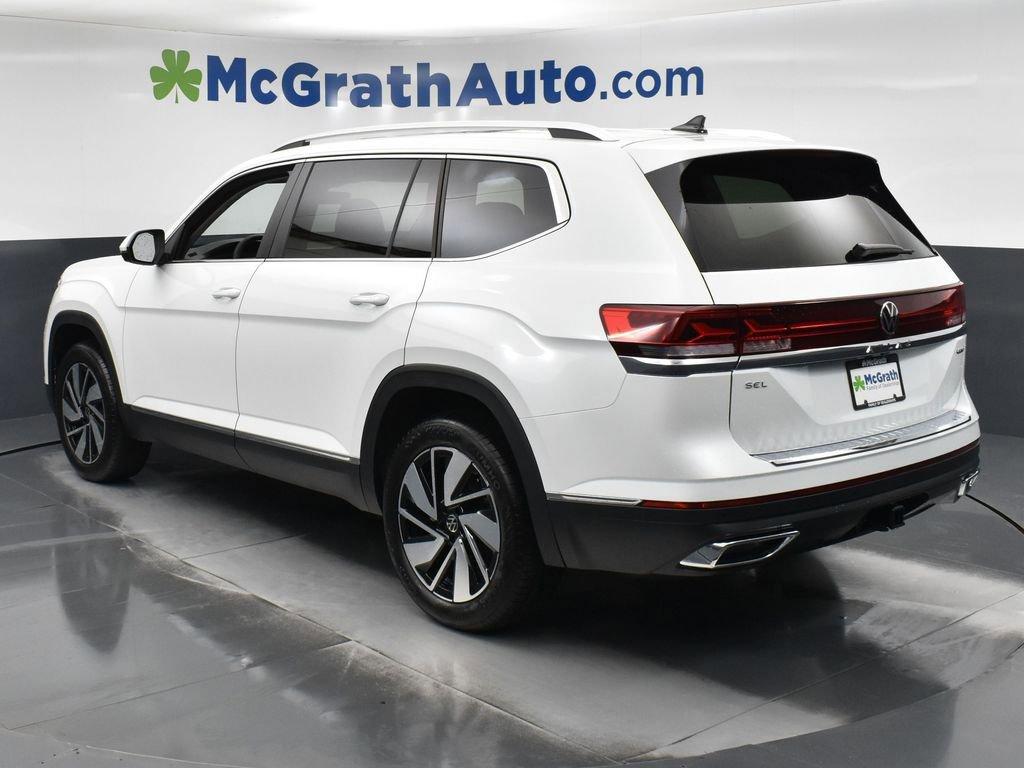 2024 Volkswagen Atlas Vehicle Photo in Marion, IA 52302