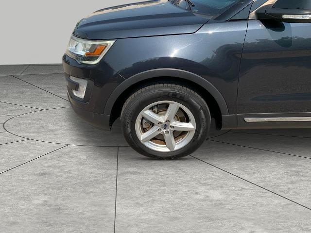 2017 Ford Explorer Vehicle Photo in Neenah, WI 54956