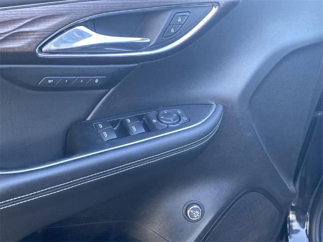 2023 Buick Envision Vehicle Photo in GOODYEAR, AZ 85338-1310