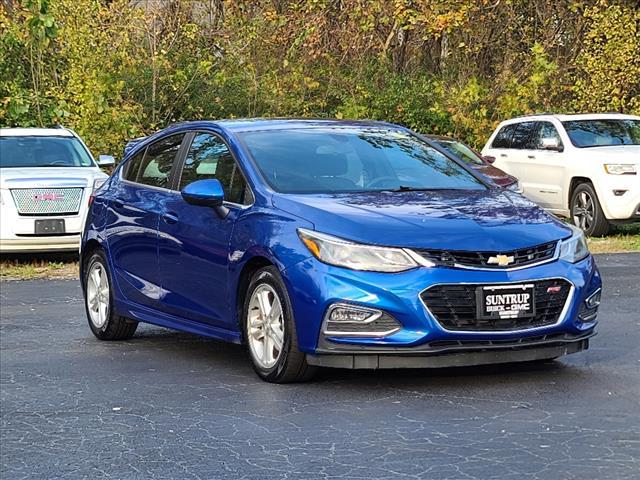 Used 2017 Chevrolet Cruze LT with VIN 3G1BE6SM6HS581014 for sale in Saint Peters, MO