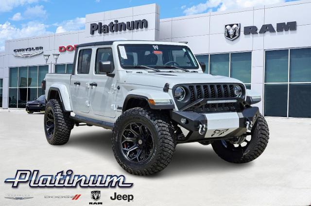 2023 Jeep Gladiator Vehicle Photo in Terrell, TX 75160