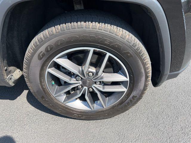 2020 Jeep Grand Cherokee Vehicle Photo in Highland, IN 46322-2506