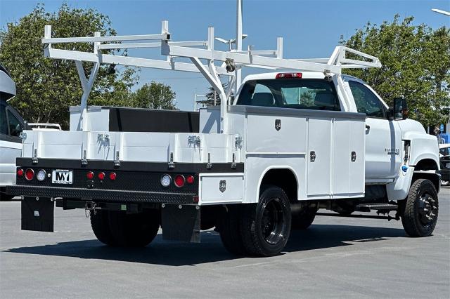 2023 Chevrolet Silverado 5500 HD Vehicle Photo in SALINAS, CA 93907-2500