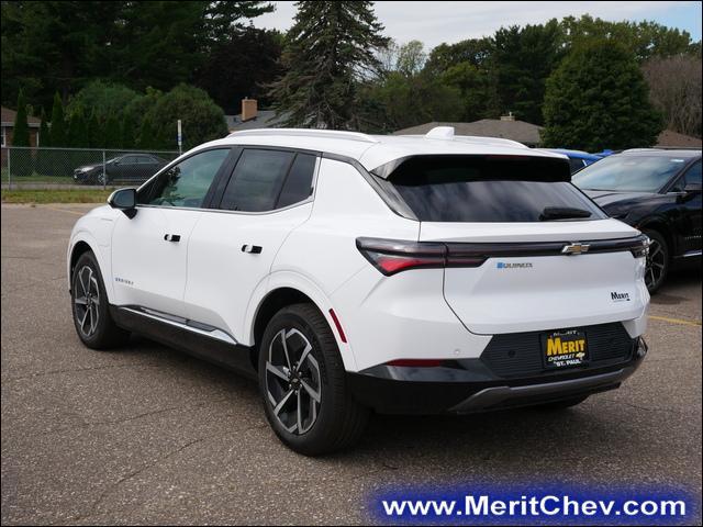 2024 Chevrolet Equinox EV Vehicle Photo in MAPLEWOOD, MN 55119-4794