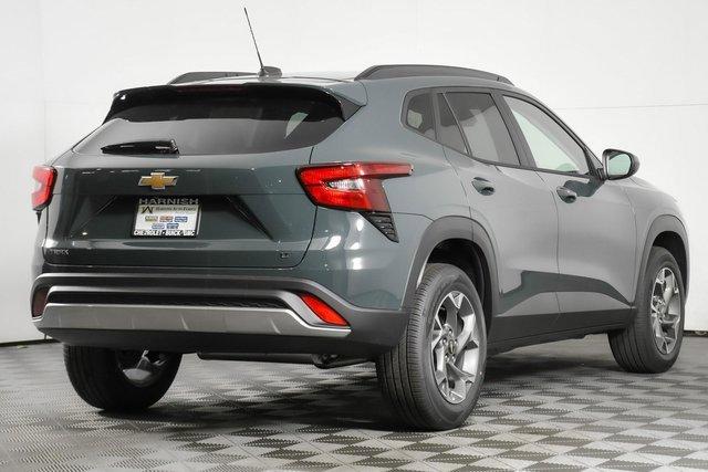 2025 Chevrolet Trax Vehicle Photo in PUYALLUP, WA 98371-4149