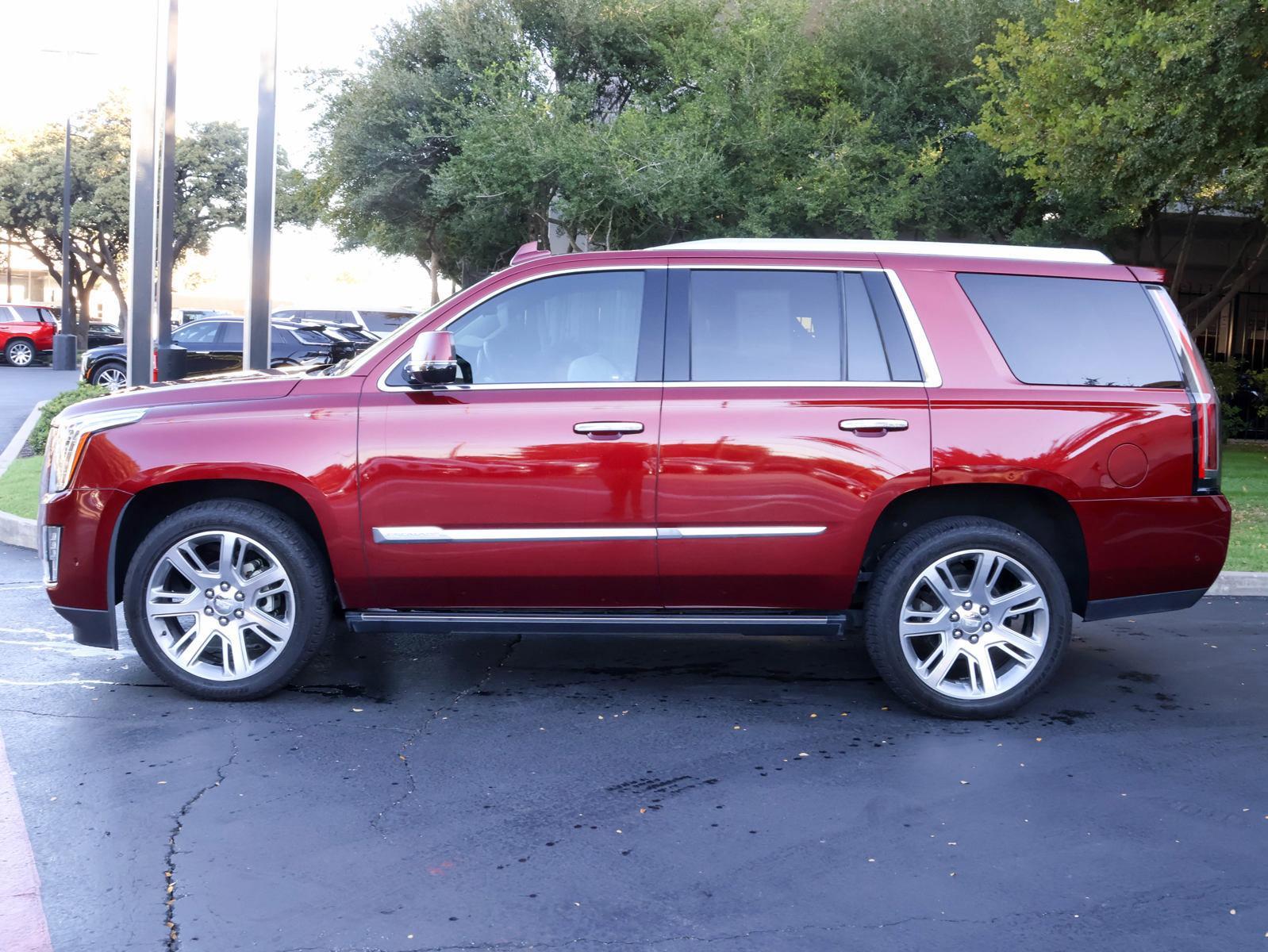 2017 Cadillac Escalade Vehicle Photo in DALLAS, TX 75209-3095