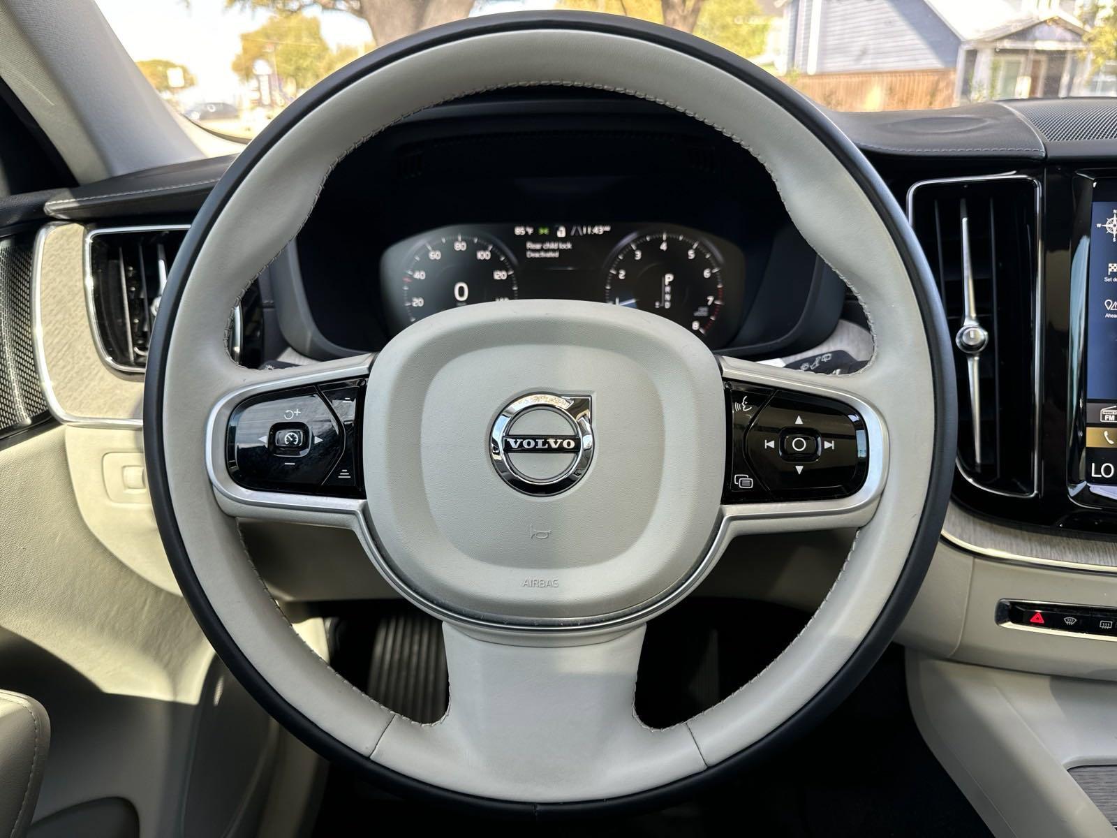 2019 Volvo XC60 Vehicle Photo in DALLAS, TX 75209-3016