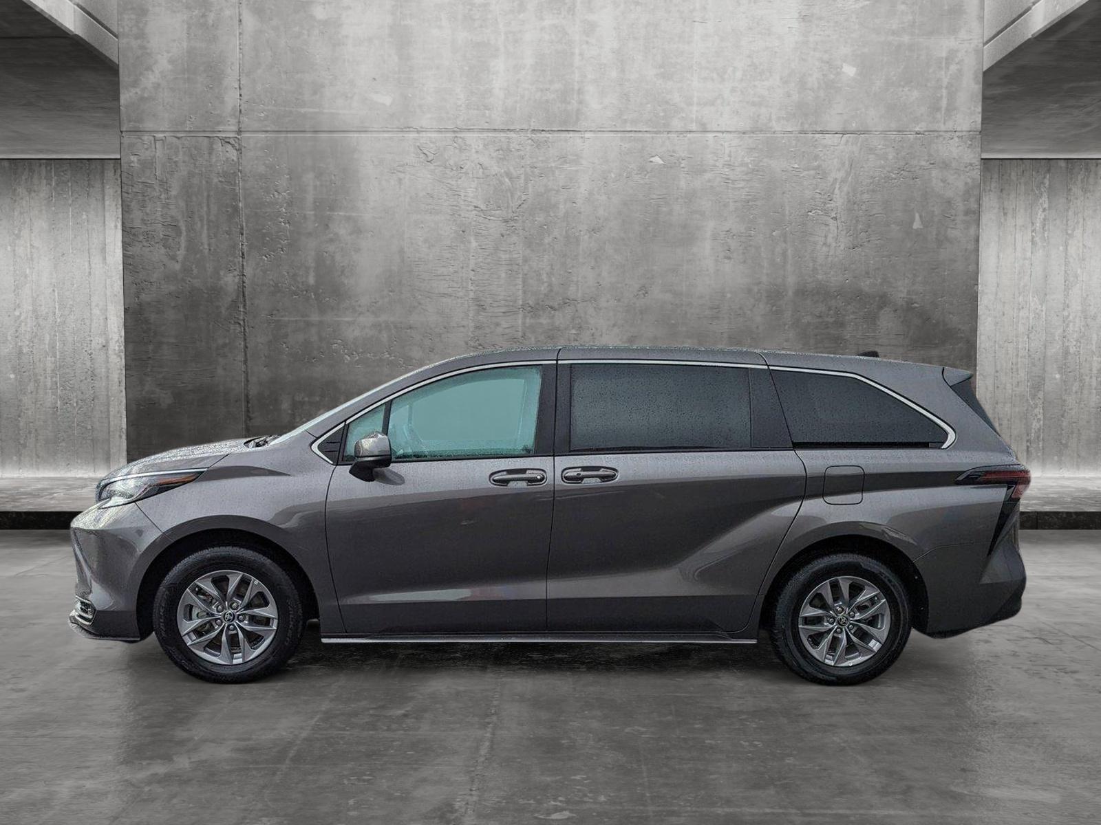 2023 Toyota Sienna Vehicle Photo in Spokane Valley, WA 99212