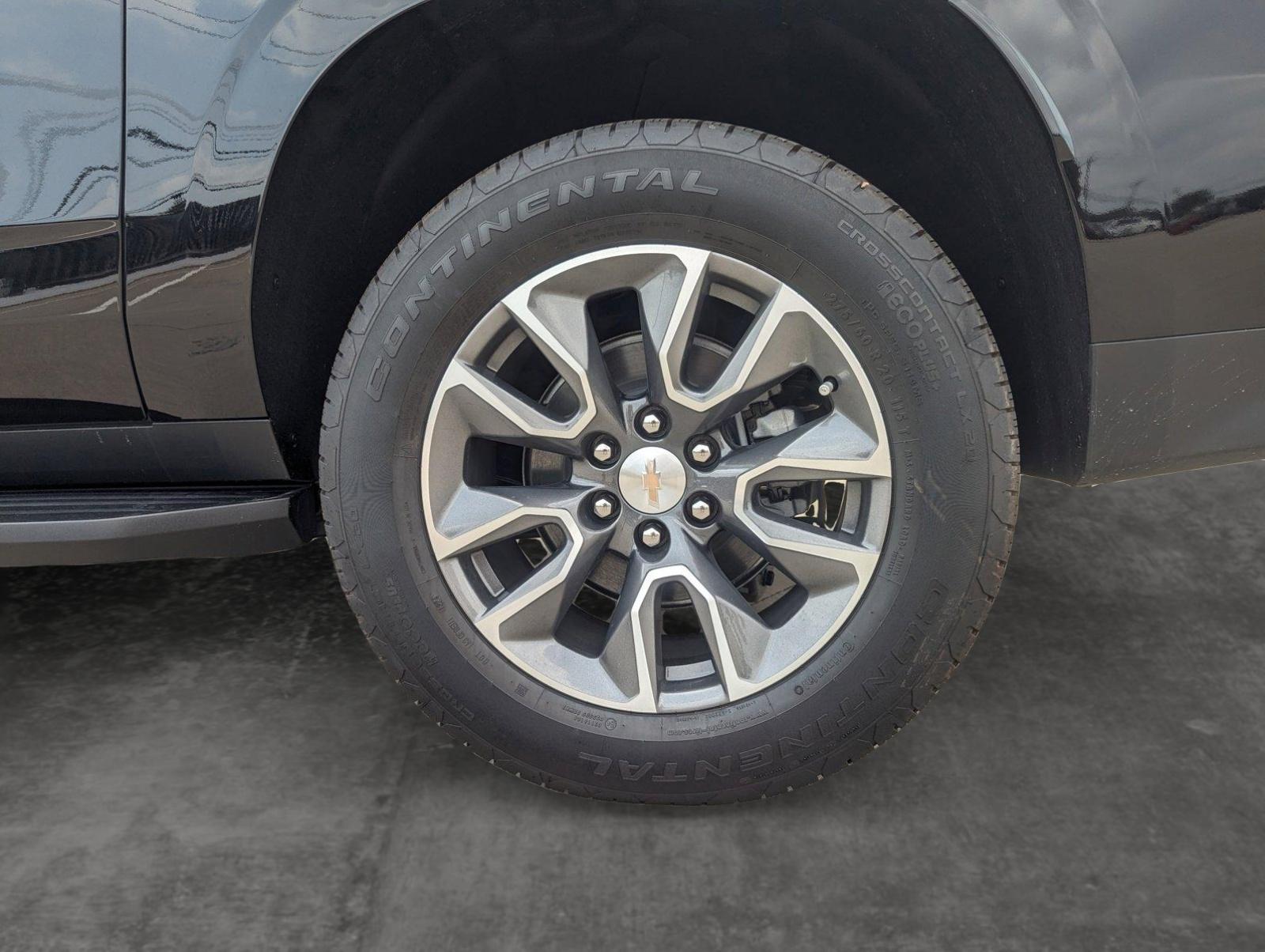 2024 Chevrolet Suburban Vehicle Photo in CORPUS CHRISTI, TX 78412-4902