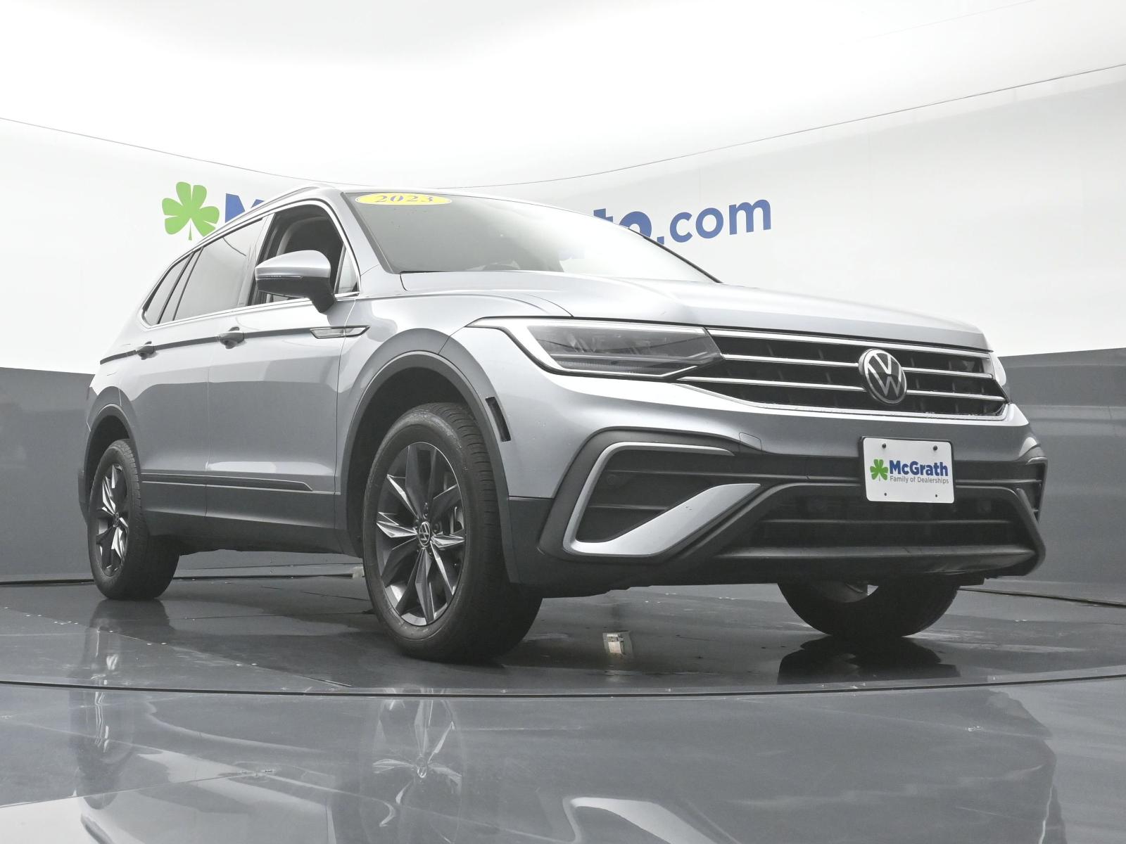 2023 Volkswagen Tiguan Vehicle Photo in Marion, IA 52302