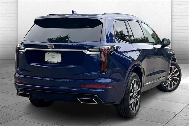 2023 Cadillac XT6 Vehicle Photo in KANSAS CITY, MO 64114-4545