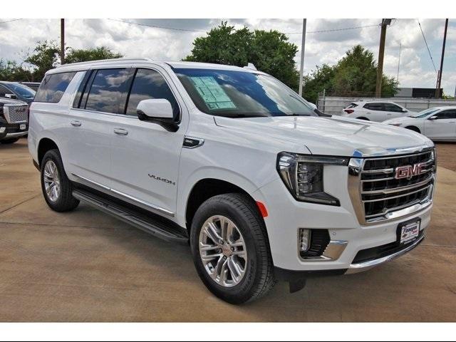 2024 GMC Yukon XL Vehicle Photo in ROSENBERG, TX 77471-5675