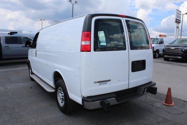 Used 2022 Chevrolet Express Cargo Work Van with VIN 1GCWGAFP4N1211994 for sale in Saint Clairsville, OH