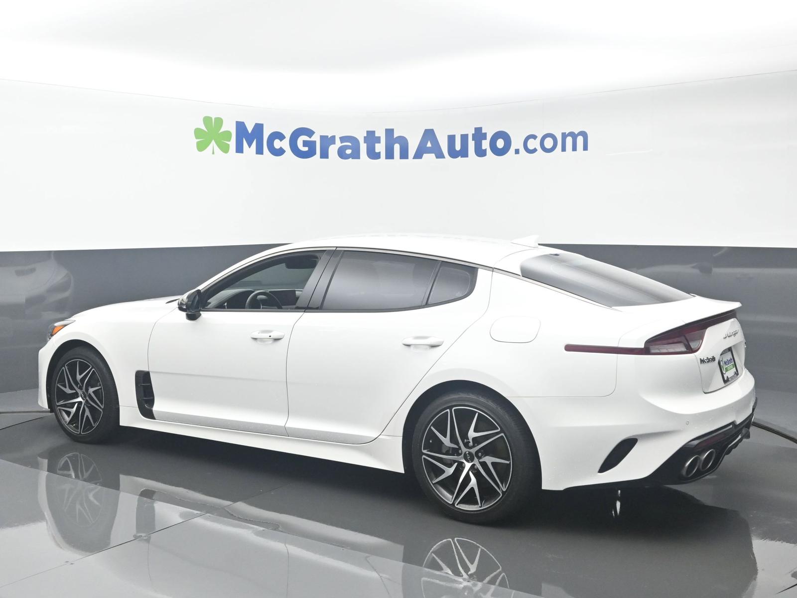 2022 Kia Stinger Vehicle Photo in Cedar Rapids, IA 52402