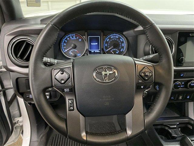 2017 Toyota Tacoma Vehicle Photo in PORTLAND, OR 97225-3518