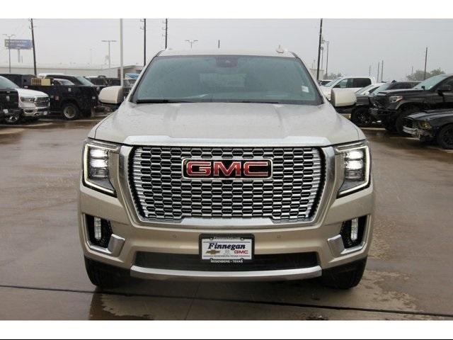 2024 GMC Yukon XL Vehicle Photo in ROSENBERG, TX 77471-5675