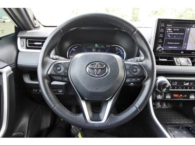 2020 Toyota RAV4 Vehicle Photo in ROSENBERG, TX 77471-5675