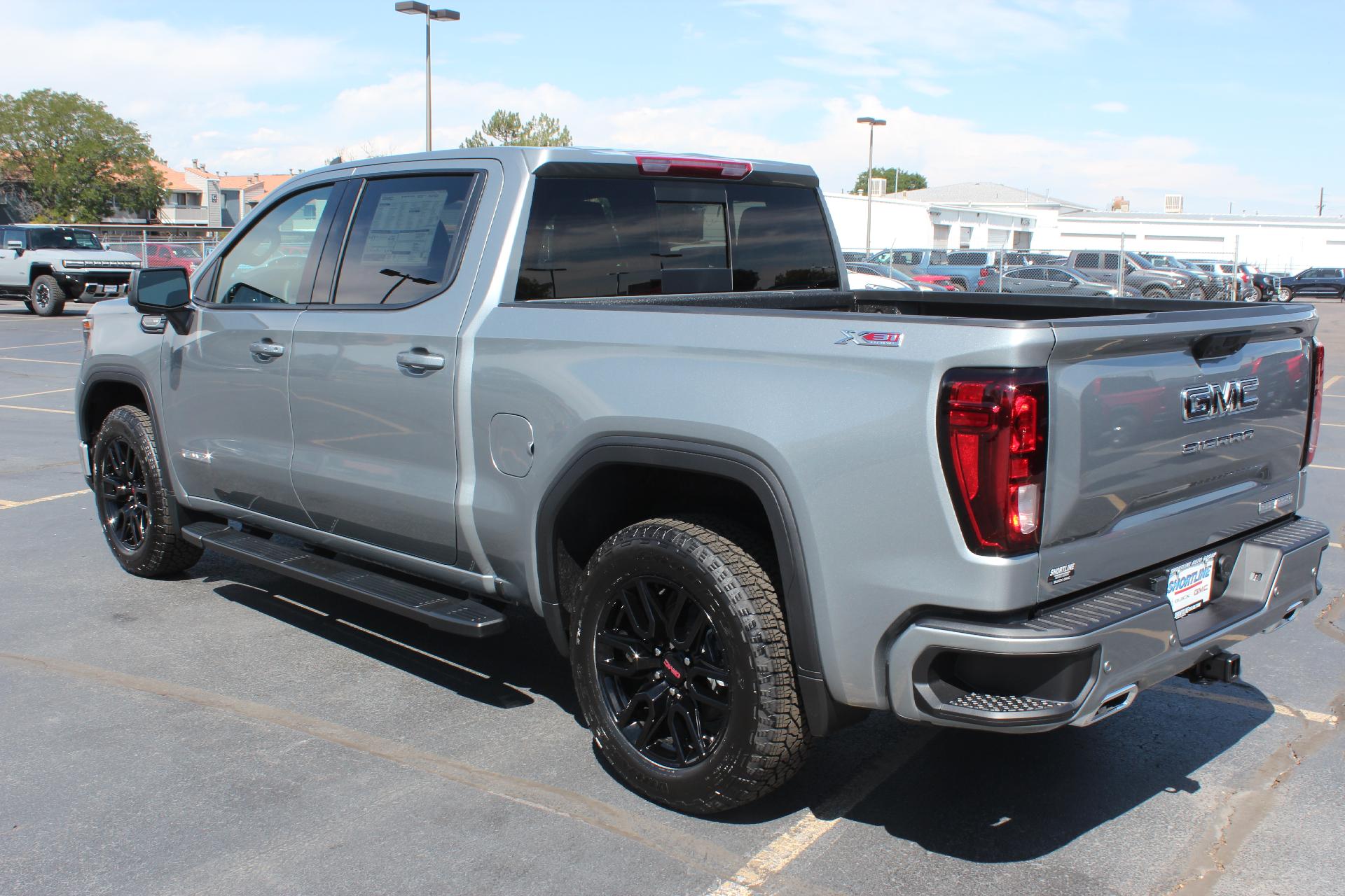 2025 GMC Sierra 1500 Vehicle Photo in AURORA, CO 80012-4011