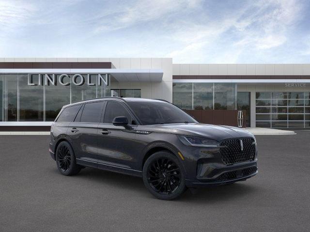 2025 Lincoln Aviator Vehicle Photo in Neenah, WI 54956